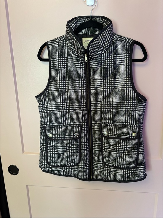 Cambridge Dry Goods Jackets & Blazers - Cambridge Dry Goods black and white Houndstooth plaid quilted puffer vest Medium